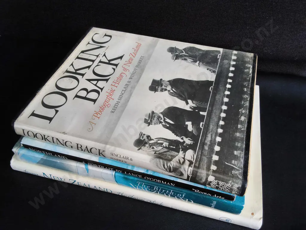 I BOOKS ON NEW ZEALAND HISTORY Image 1++