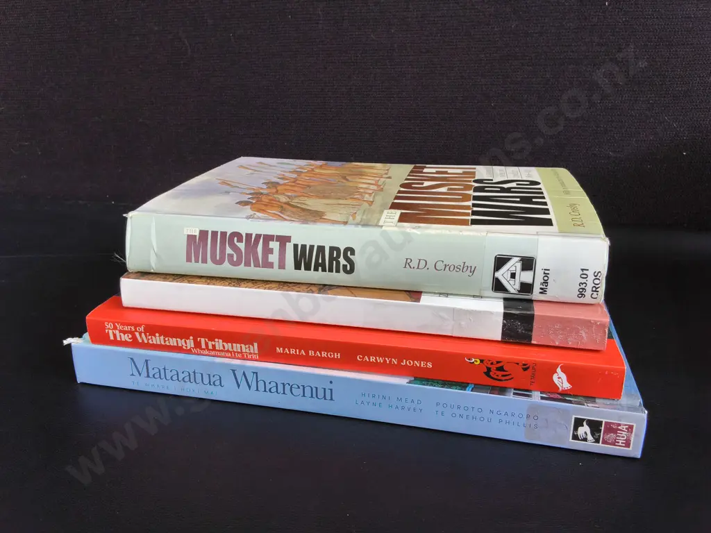 4 BOOKS ON NEW ZEALAND HISTORY AND MĀORI CULTURE Image 1++