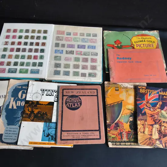 COLLECTION OF VINTAGE NZ AND BRITISH PRINTED EPHEMERA,  STAMP ALBUM, CIGARETTE CARD BOOKS, ETC