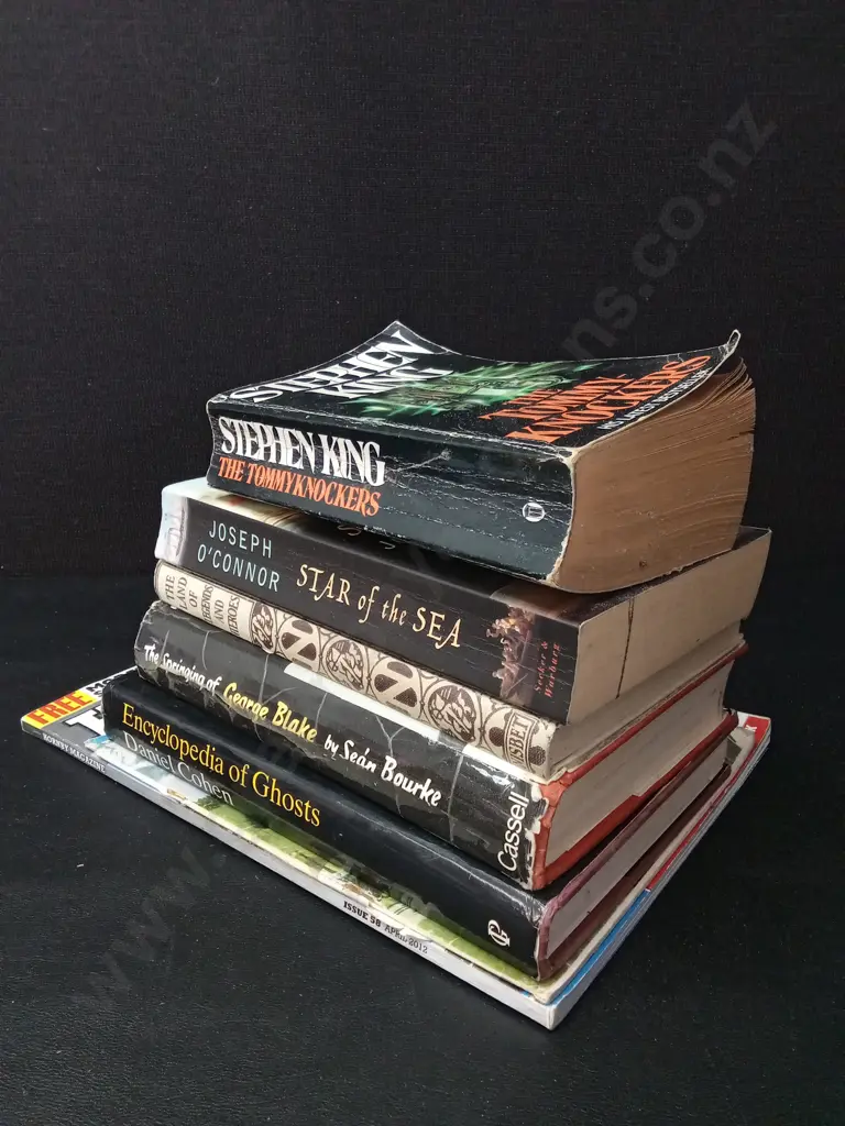 5 BOOKS AND 2 MAGAZINES Image 1++