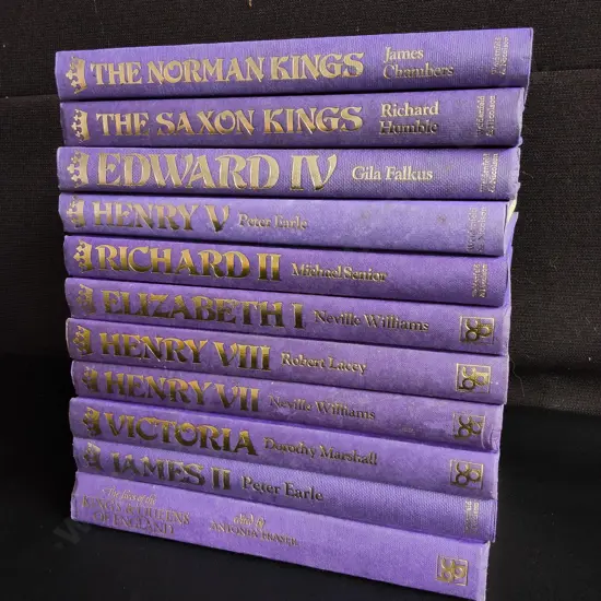 11 VINTAGE VOLUMES OF ROYAL BIOGRAPHIES, ANTONIA FRASER KINGS AND QUEENS OF ENGLAND SERIES