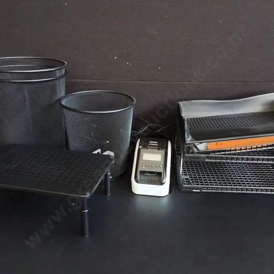 MIX OF OFFICE ITEMS