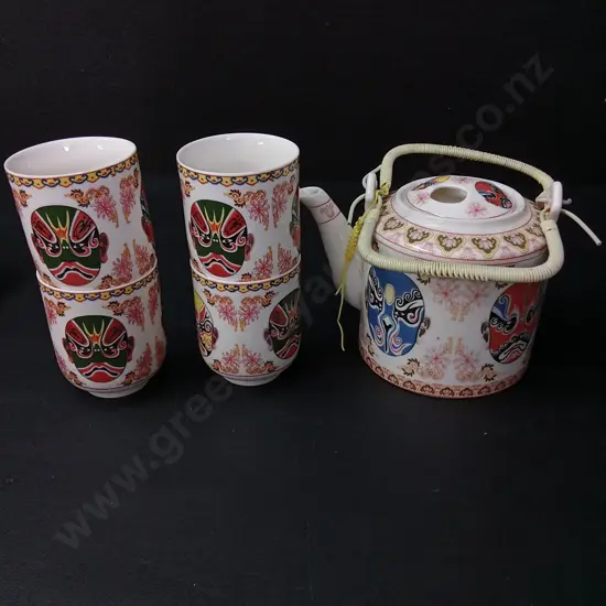 PORCELAIN CHINESE TEA SET DECORATED WITH OPERA FACE MASKS CUP H8CM
