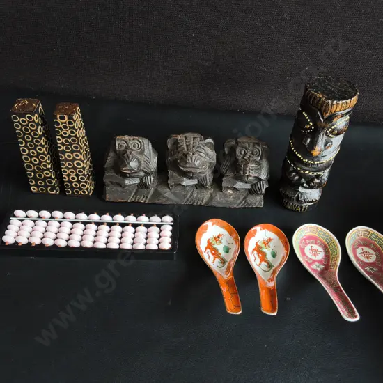 MIX OF CULTURAL DECOR AND HOMEWARE, 9 PIECES, TALLEST H 15 CM