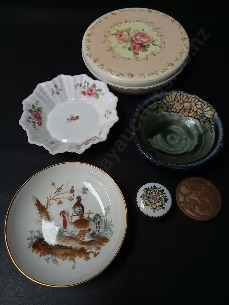 MIX OF VINTAGE ITEMS Image 1++