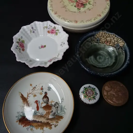 MIX OF VINTAGE ITEMS