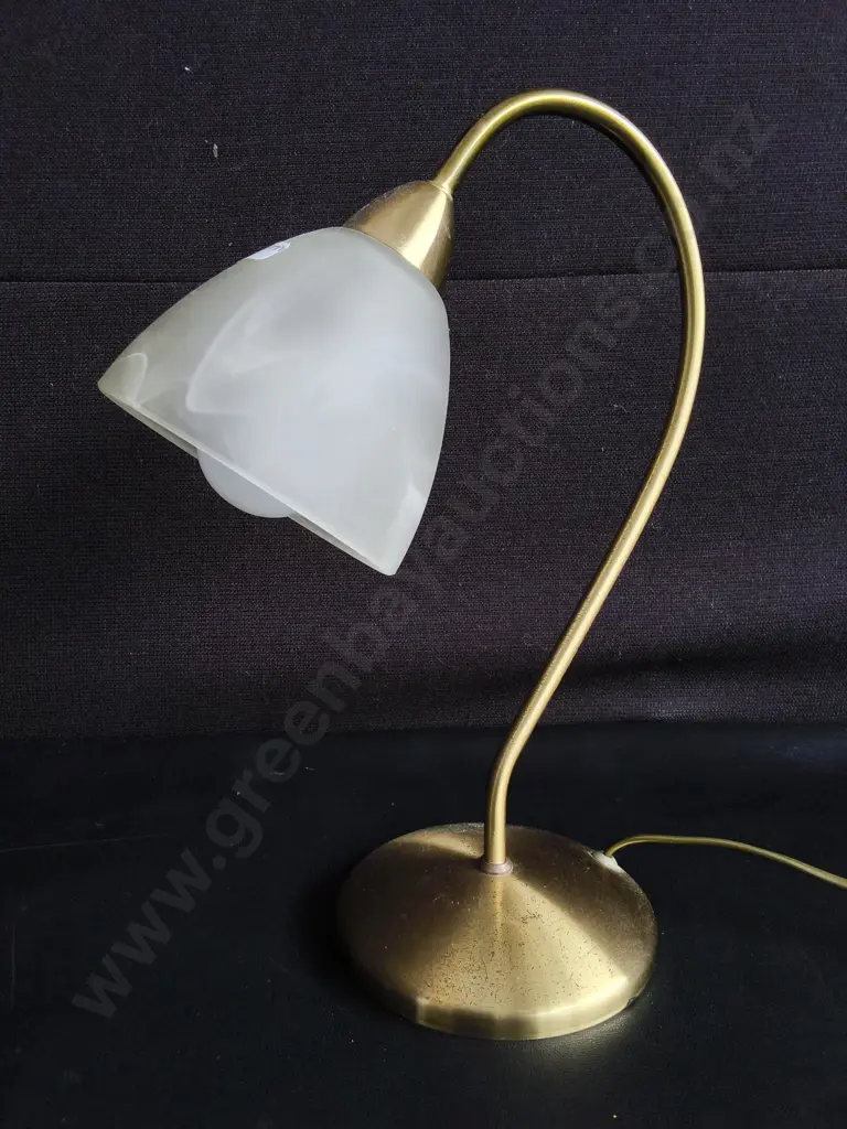 VINTAGE 1980S BRASS SWAN NECK TABLE LAMP WITH FROSTED GLASS SHADE, H 35 CM, WORKING Image 1++