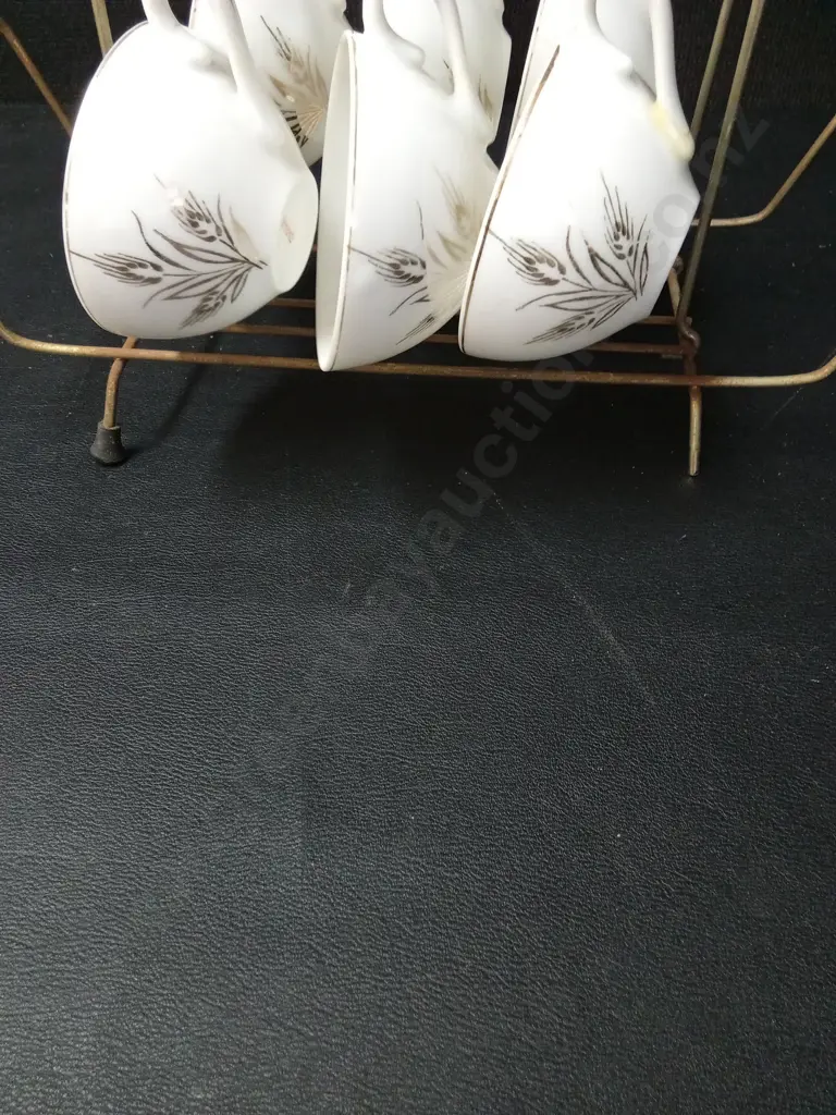VINTAGE JAPANESE TEA SET, SAUCER D11CM, STAND MISSING A FOOT AS PICTURED Image 1++