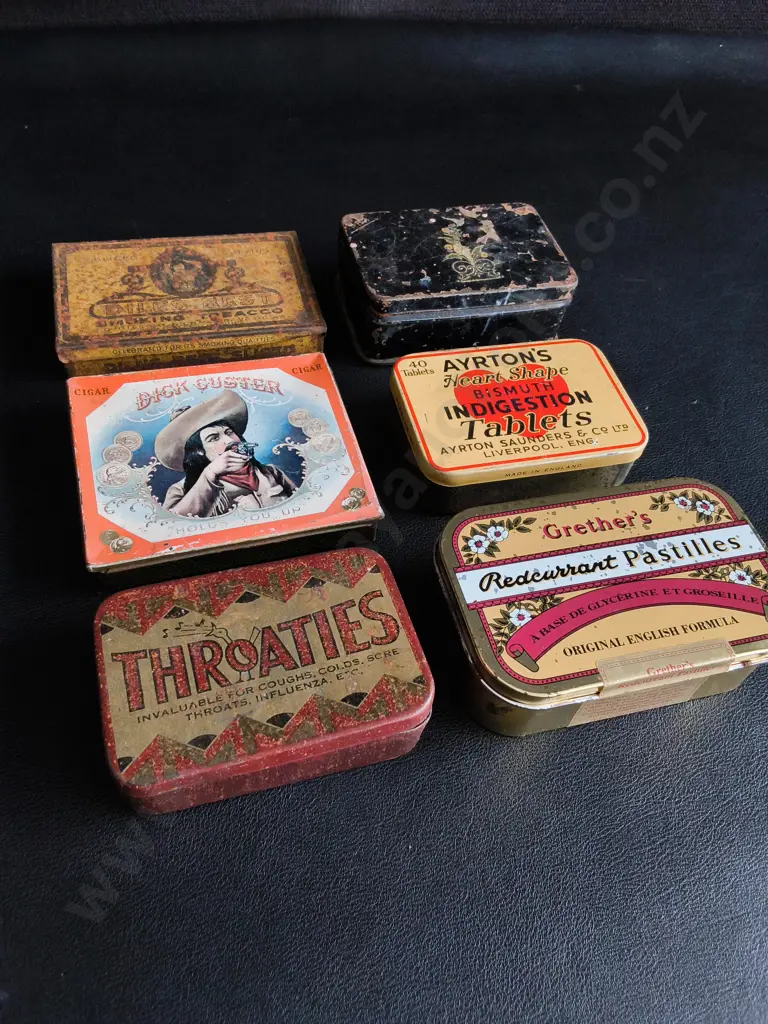 COLLECTION OF 6 VINTAGE AND ANTIQUE ADVERTISING AND MEDICINAL TINS, WIDEST W 9.5 CM Image 1++