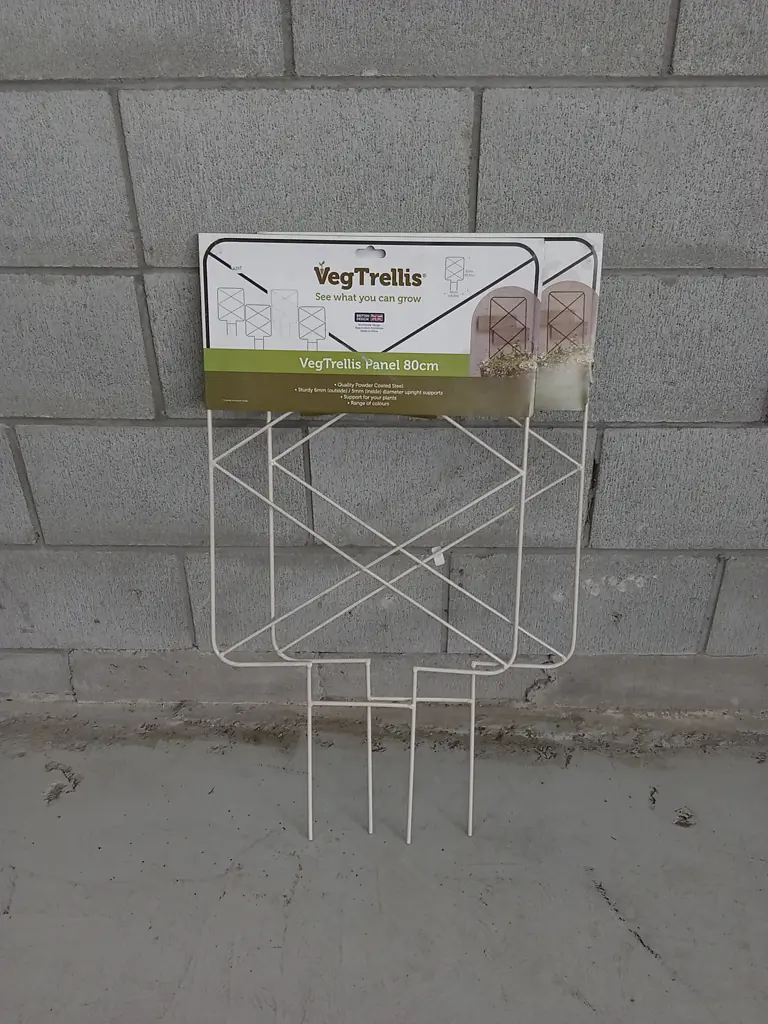 2 BRAND NEW VEGTRELLIS PANELS 80CM Image 1++
