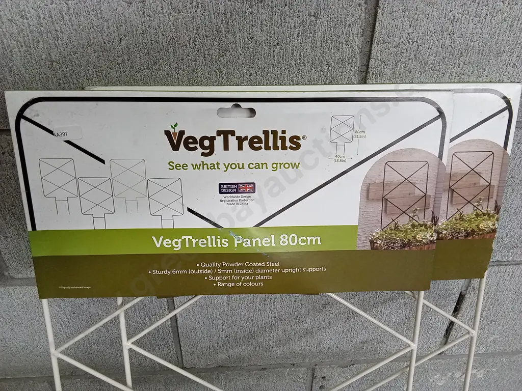 2 BRAND NEW VEGTRELLIS PANELS 80CM Image 1++
