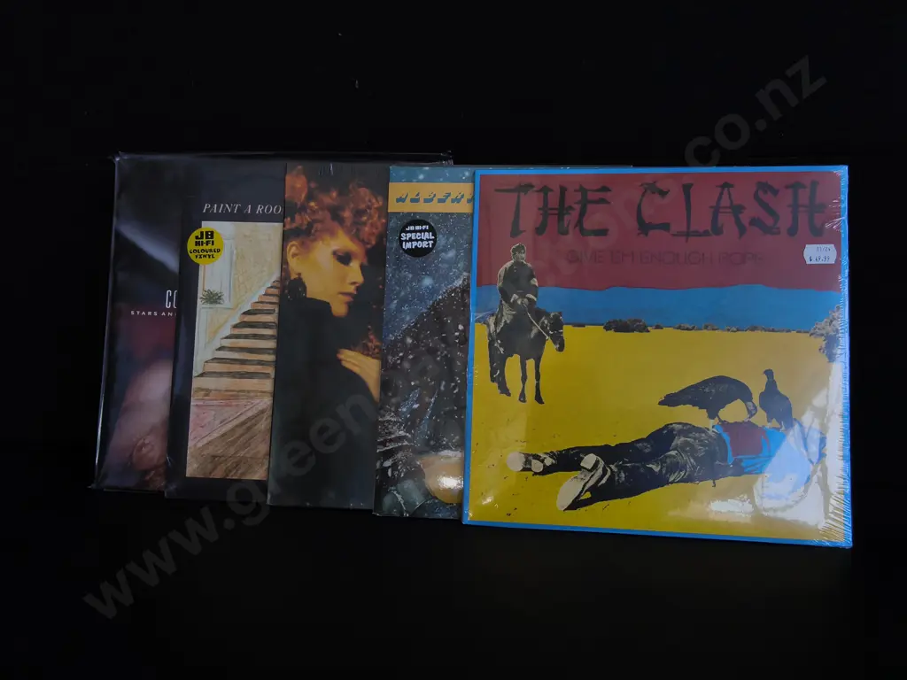 MIX OF 5 BRAND NEW RECORDS Image 1++