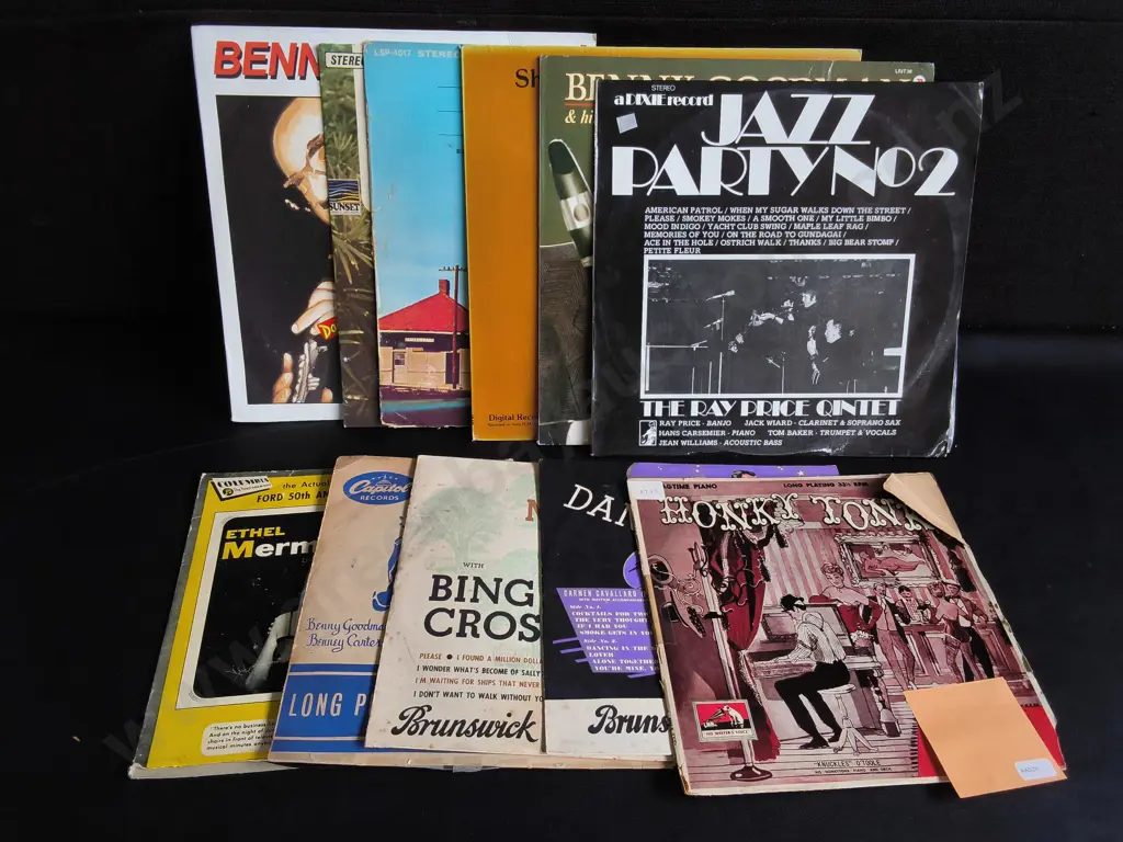 MIX OF VINTAGE JAZZ RECORDS Image 1++