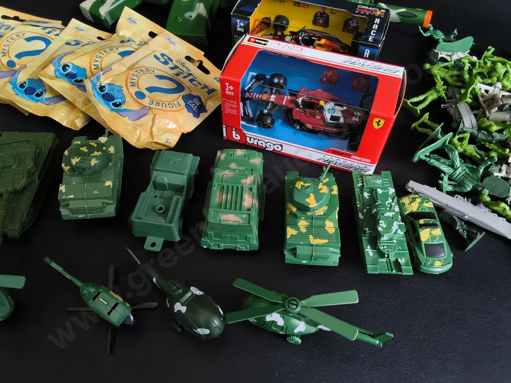 MIX OF TOYS Image 1++