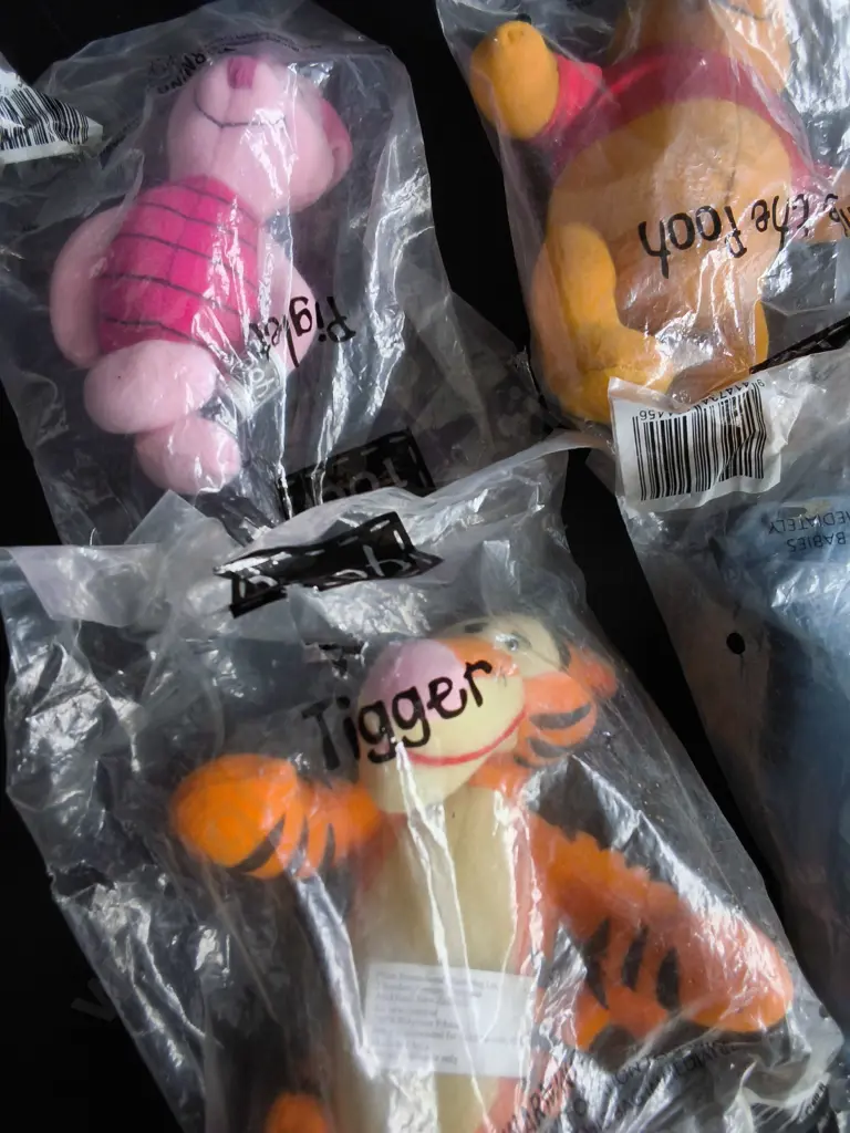 SET OF 4 VINTAGE WINNIE THE POOH PLUSH TOYS, 1990S MCDONALD'S PROMOTIONAL TOYS, SEALED IN ORIGINAL PACKAGING Image 1++