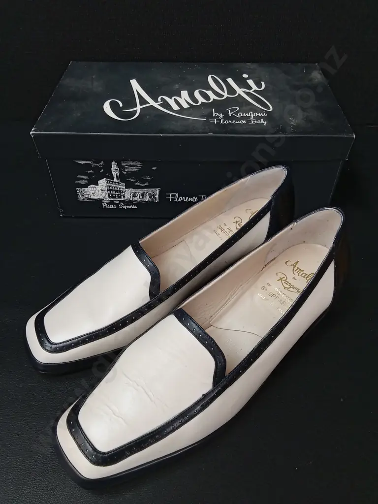 PAIR OF VINTAGE RAGONI LEATHER SIZE 8 SHOES MADE IN ITALY Image 1++