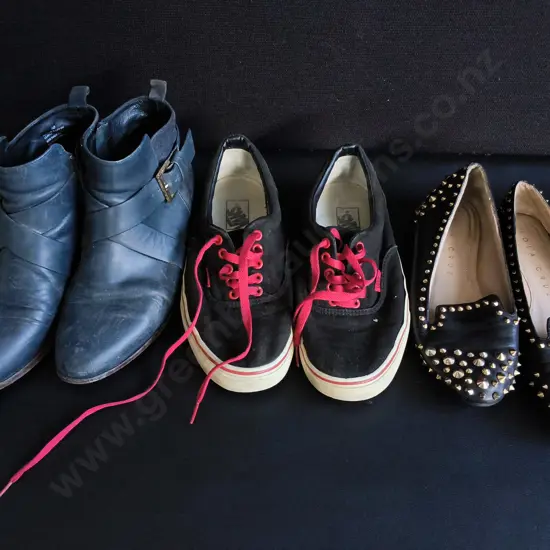 3 PAIRS OF SHOES