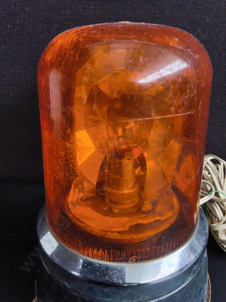 VINTAGE AMBER ROTATING BEACON WARNING LIGHT, H 23 CM Image 1++