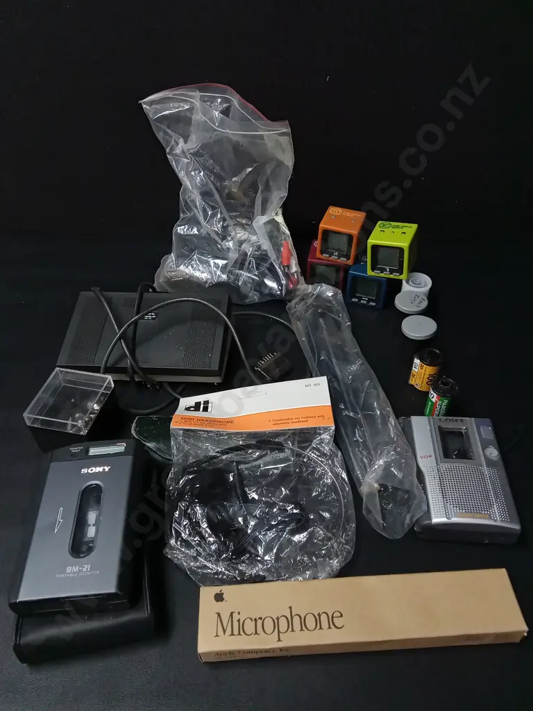 MIX OF ITEMS Image 1++