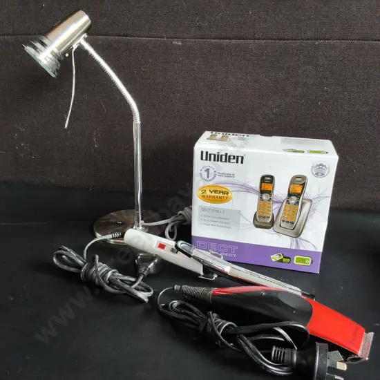 4 PIECES HOUSEHOLD AND ELECTRONIC ITEMS, TALLEST H 34 CM, ALL WORKING