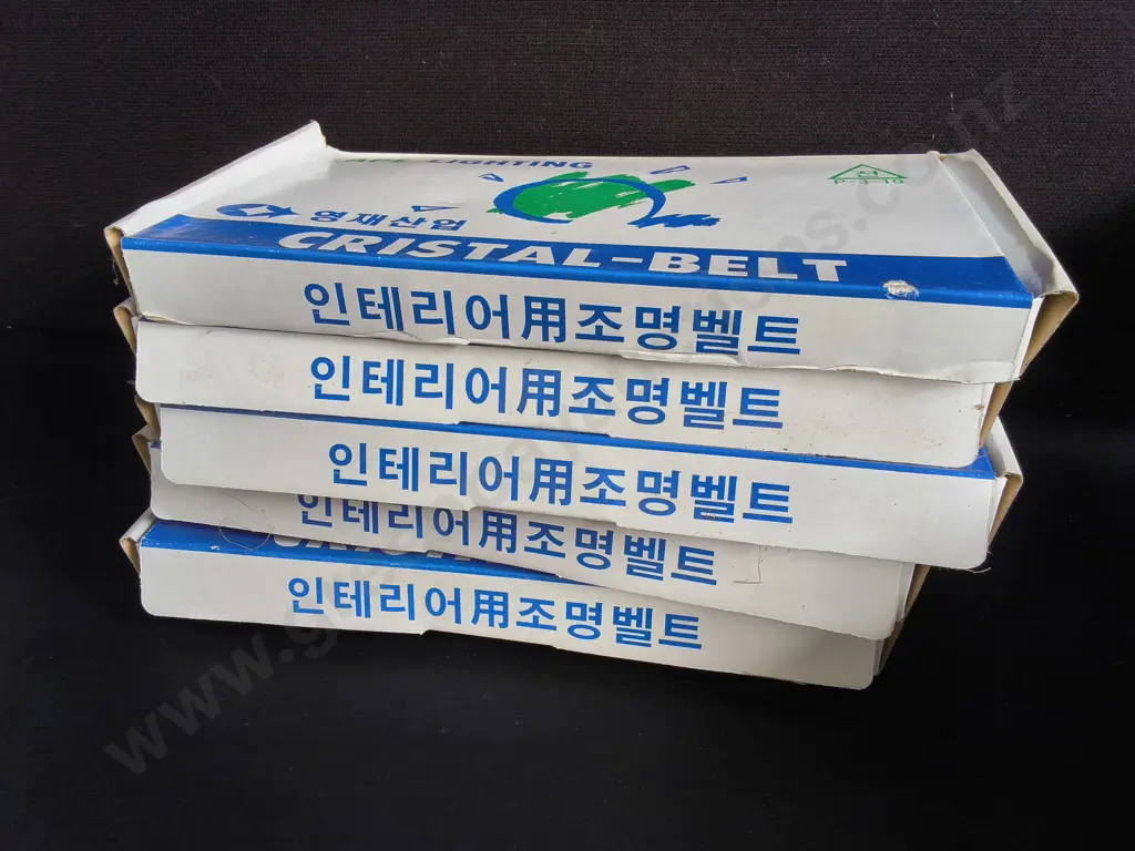 5 BOXES OF CRISTAL-BELT TAPE LIGHTING Image 1++