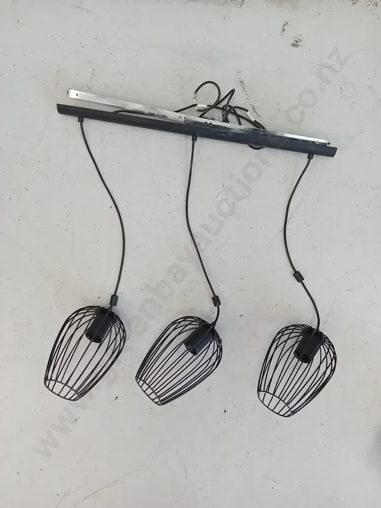 MULTI LIGHT FIXTURE (UNTESTED) Image 1++