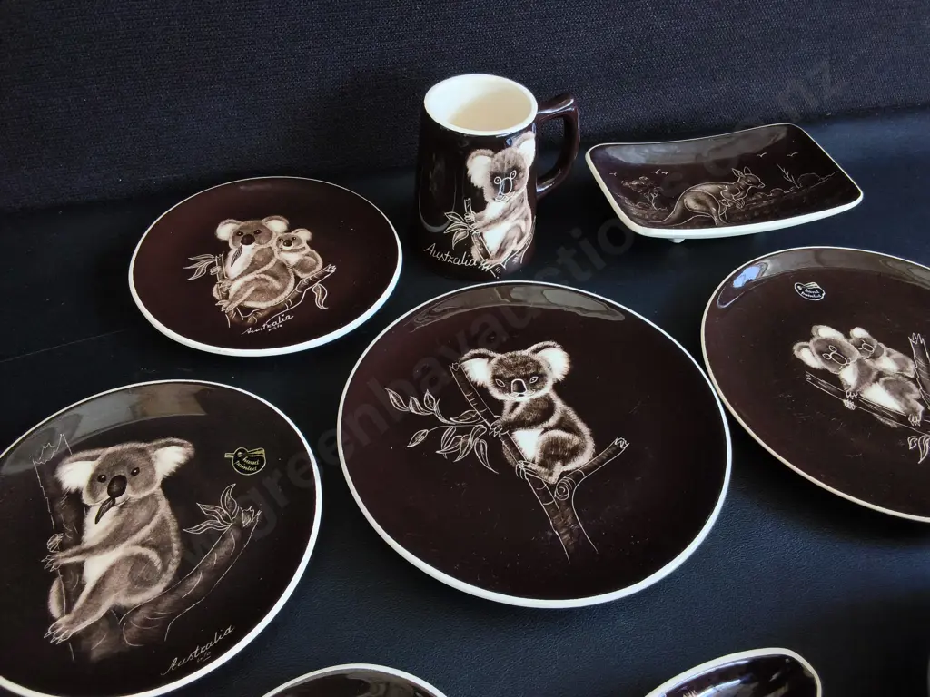 VINTAGE 9 PIECE THE LITTLE SYDNEY POTTERY AUSTRALIANA KOALA CERAMIC SET, LILO PAKULSKI, TALLEST H 10 CM Image 1++