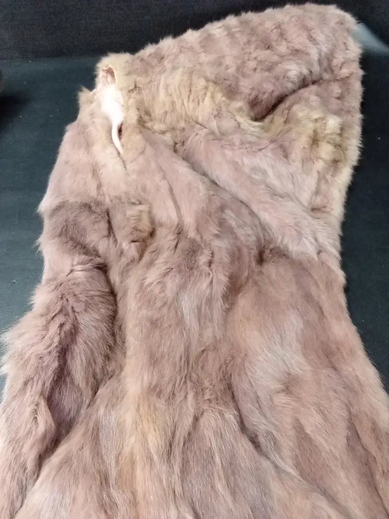 2 VINTAGE FUR FORMAL WRAPS, OROTON BAG AND A VELVET PILLBOX HAT Image 1++