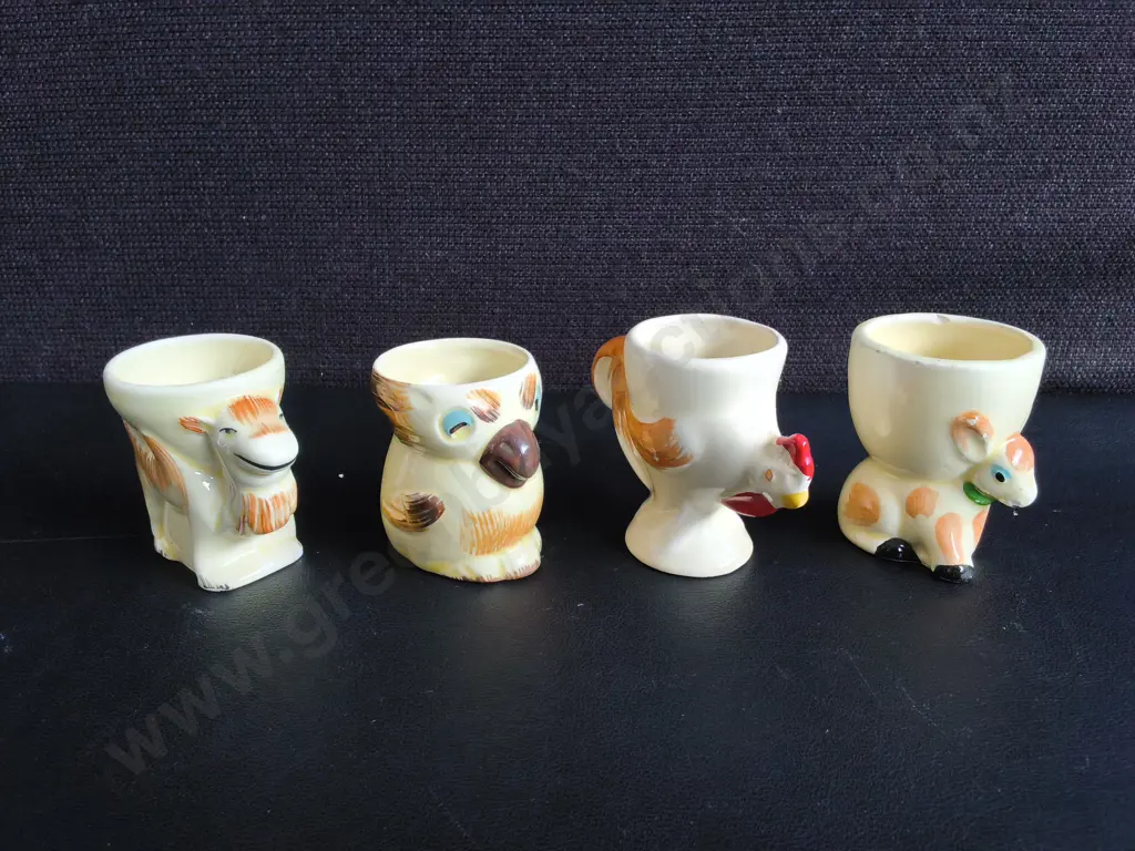 VINTAGE MID CENTURY ANIMAL EGG CUPS, 7 PIECES, MADE IN ENGLAND KEELE STREET, TALLEST H 6.5 CM Image 1++