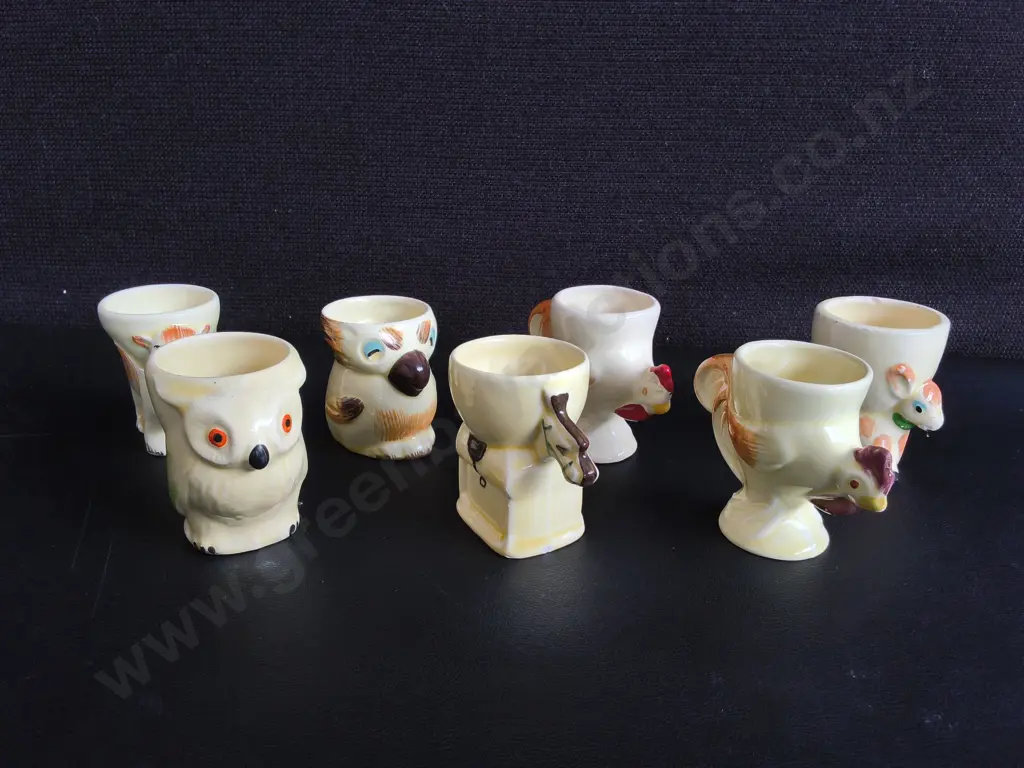 VINTAGE MID CENTURY ANIMAL EGG CUPS, 7 PIECES, MADE IN ENGLAND KEELE STREET, TALLEST H 6.5 CM Image 1++