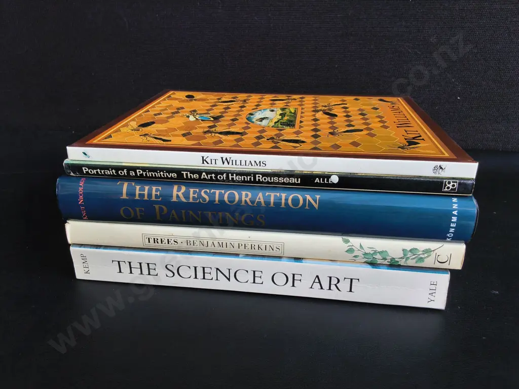 5 ART BOOKS Image 1++