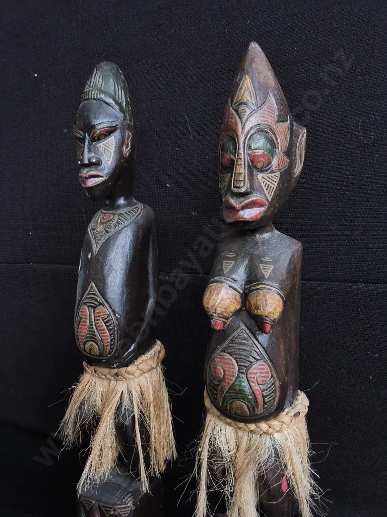 VINTAGE PAIR OF AFRICAN STYLE HAND CARVED WOOD TRIBAL STATUES, MALE AND FEMALE FOLK ART FIGURES WITH RAFFIA SKIRTS Image 1++