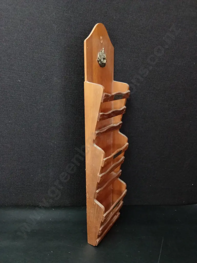 VINTAGE WOODEN WALL MOUNTED MAIL AND BILL ORGANISER H55CM Image 1++