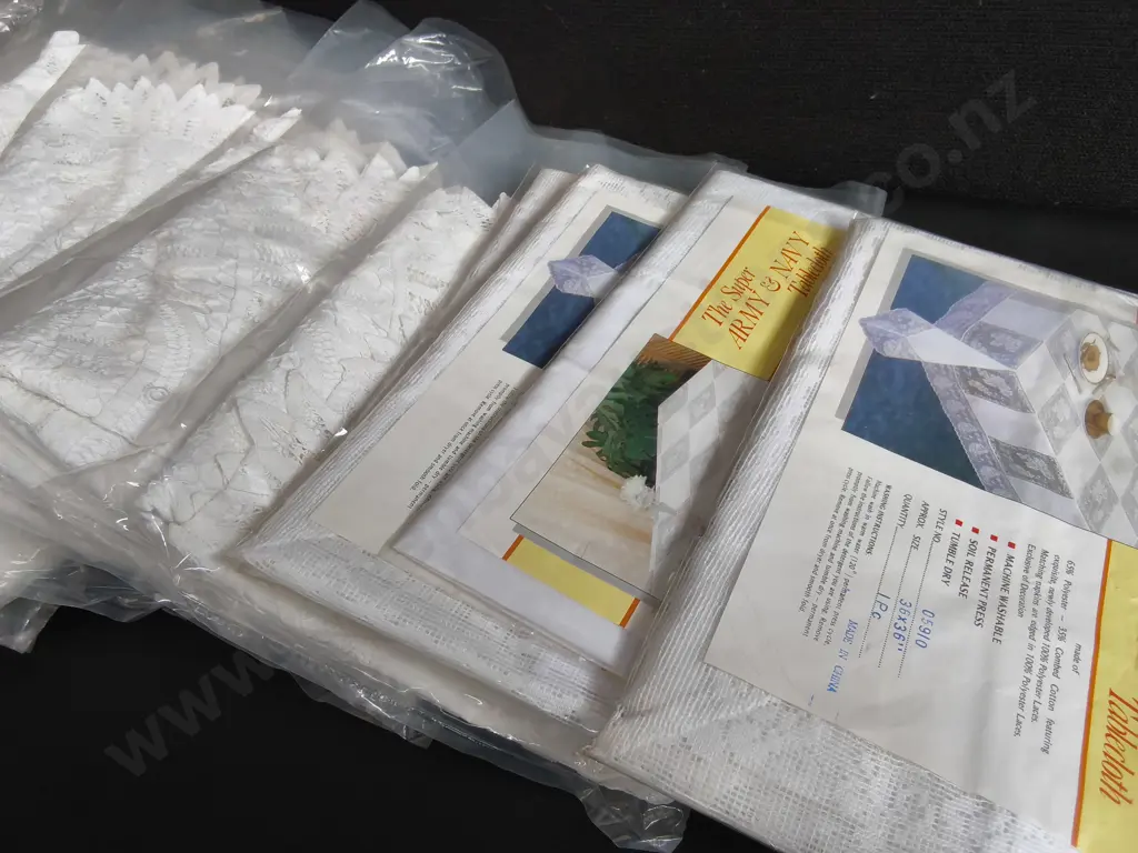 COLLECTION OF BRAND NEW TABLECLOTHS, PACKAGED Image 1++
