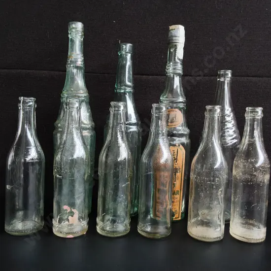 COLLECTION OF 10 VINTAGE GLASS BOTTLES, TALLEST H 38 CM