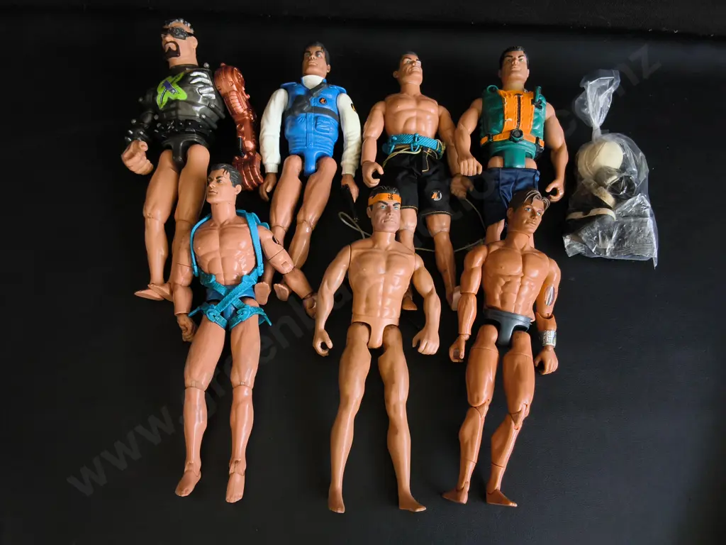 COLLECTION OF VINTAGE ,AX STEEL AND ACTION MAN ACTION FIGURES Image 1++