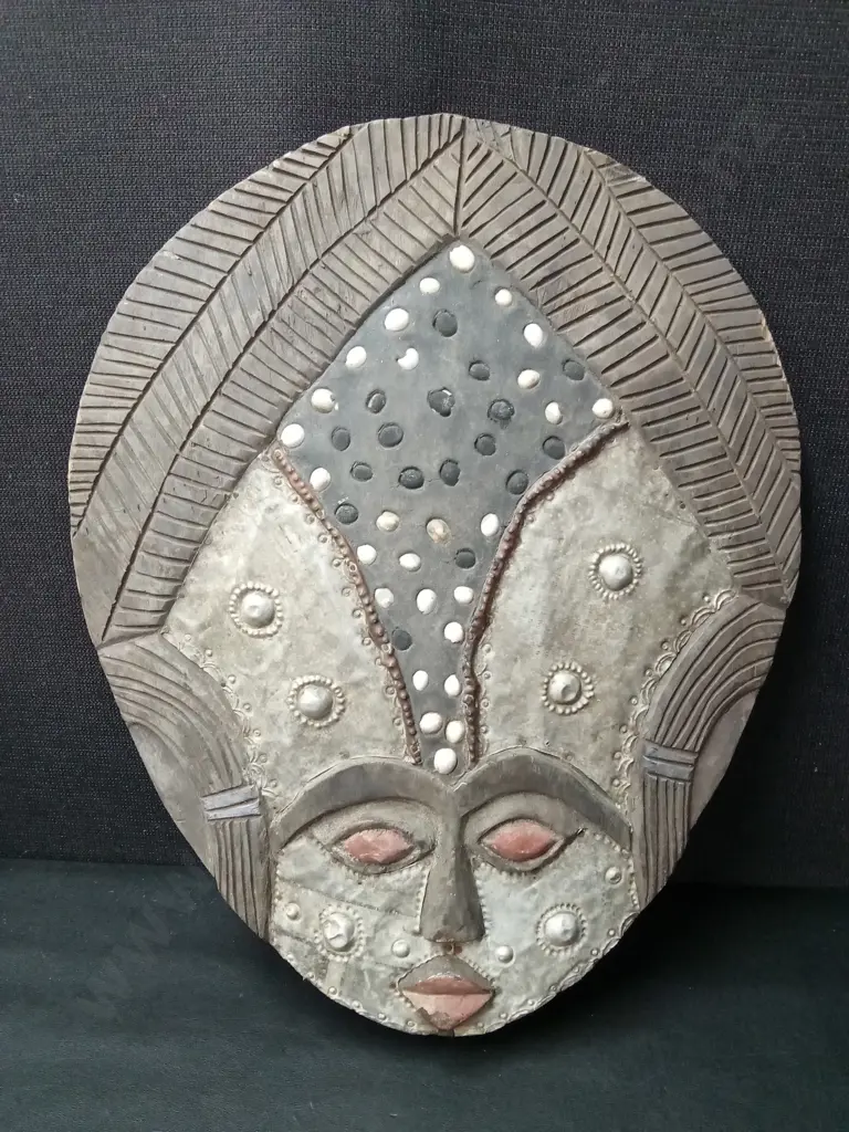 HAND CARVED WEST AFRICAN WALL MASKS 47CM Image 1++