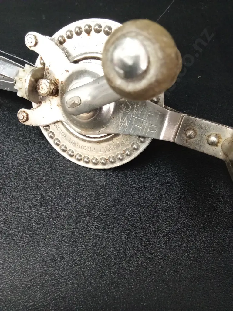 VINTAGE SWIFT WHIP Image 1++