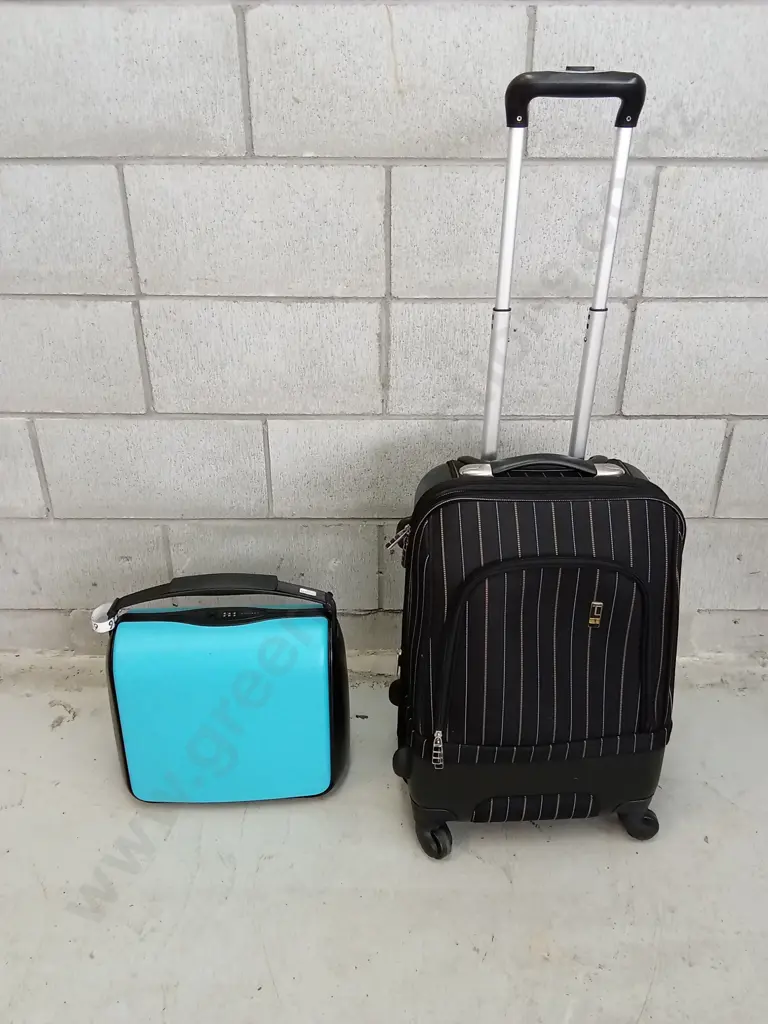 TWO CARRY ON BAGS, H 55CM X W 38CM X D 27CM Image 1++
