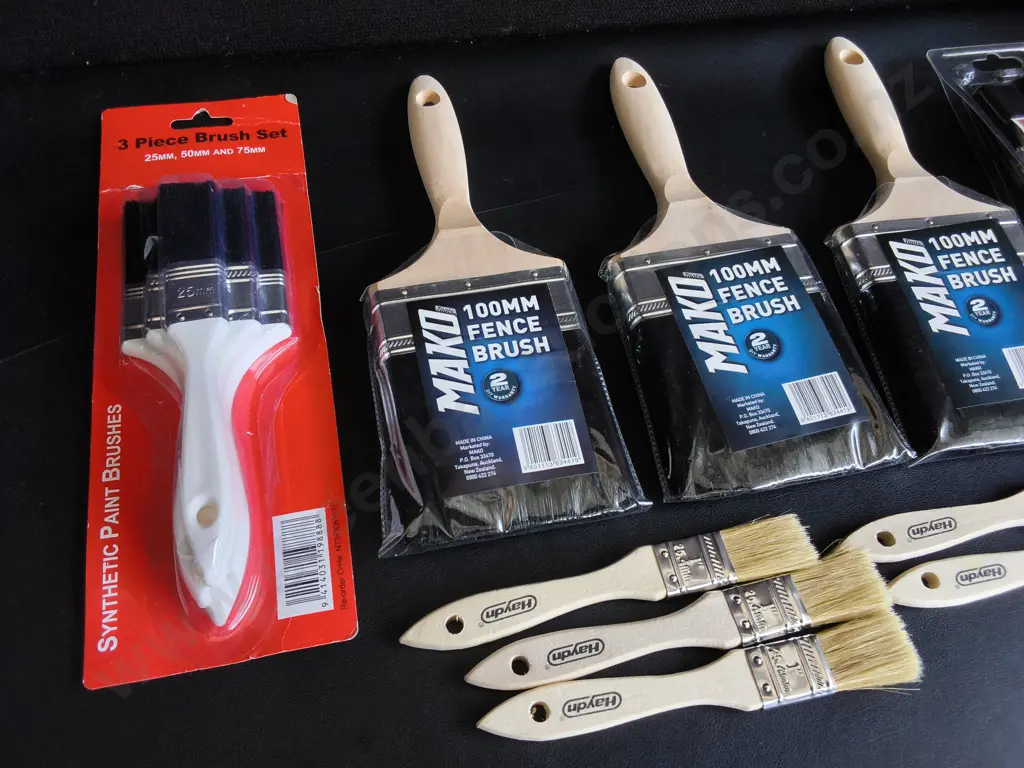 BRAND NEW PAINTBRUSHES Image 1++