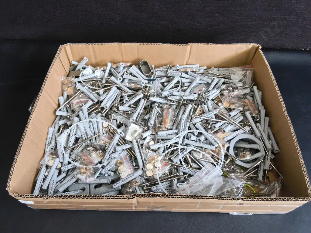 MIX OF HARDWARE Image 1++
