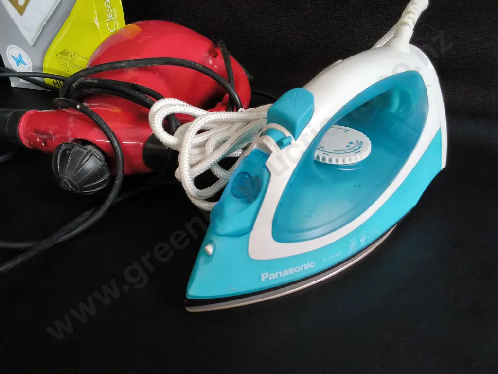 MIX OF HOUSEHOLD APPLIANCES AND EXTENSION CORDS Image 1++