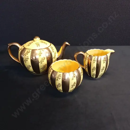 VINTAGE GIBSON T22 YELLOW TEAPOT SET