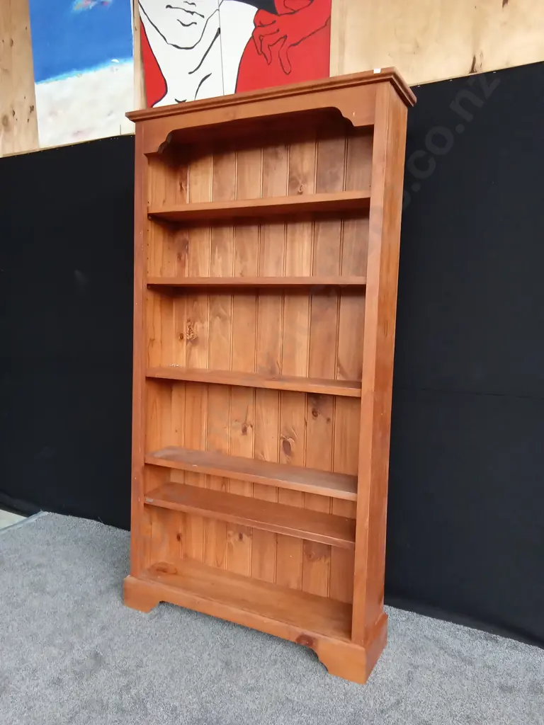 WOODEN BOOKCASE Image 1++