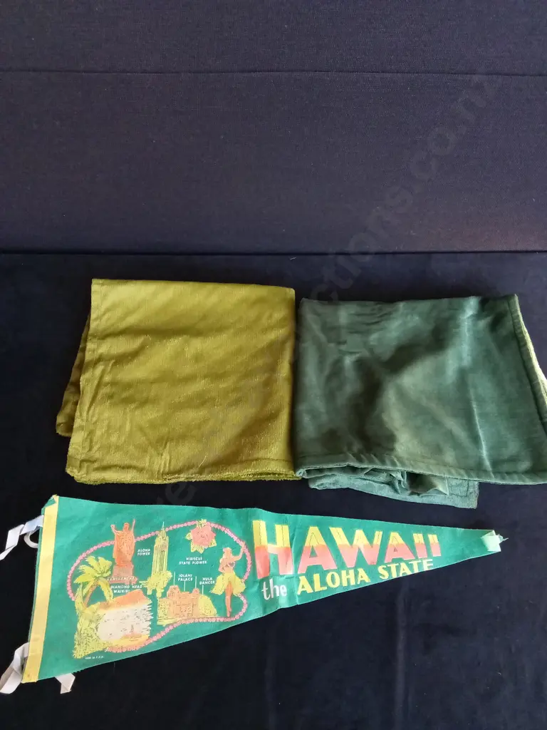 CUSHION COVERS FROM AROUND THE WORLD X 16 AND HAWAII FLAG Image 1++
