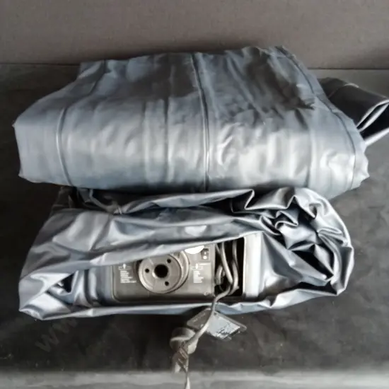 QUEEN SIZE AIR MATTRESS WITH BUILT IN ELECTRIC PUMP