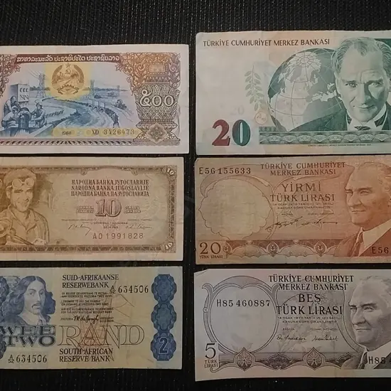 COLLECTI9N OF 6 VARIOUS BANK NOTES FROM TURKEY, LAOS, SOUTH AFRICA AND YUGOSLAVIA