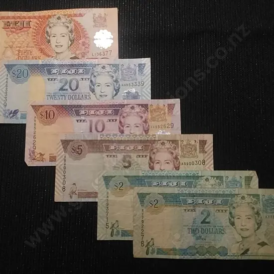 COLLECTION OF 6 X FIJI BANK NOTES - 1 X $50, 1 X $20, 1 X $10, 1 X $5 & 2 X $2