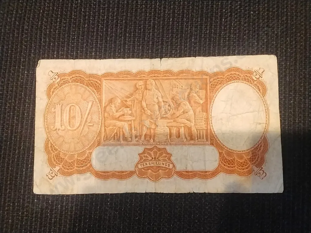 SINGLE 1942 COMMONWEALTH OF AUSTRALIA 10 SHILLING BANK NOTE FEATURING KING GEORGE VI Image 1++