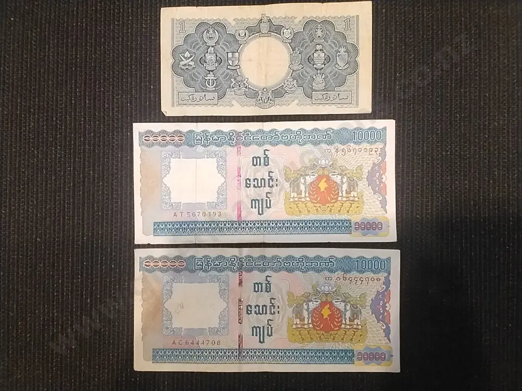 2 X MYNMAR 10000 KYAT BANK NOTES FROM 2012 SERIES PLUS 1 X 1953 MALAYA AND BRITISH BORNEO 1 DOLLAR NOTE Image 1++